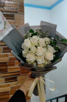 Hand Bouquet HB-007